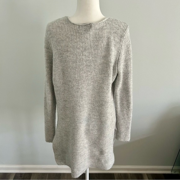 Liz Claiborne Ladies Sweater - Size L - Picture 3 of 7